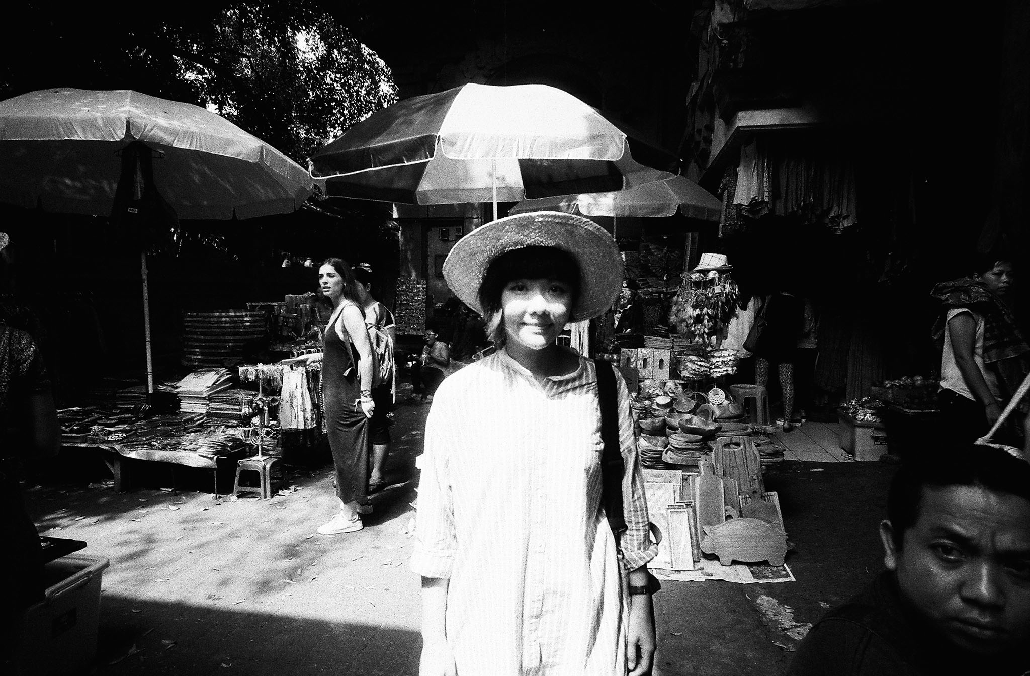 img/1704-bali-monochrome-ii/tat-tso-1704-bali-monochrome-ii-07.jpg