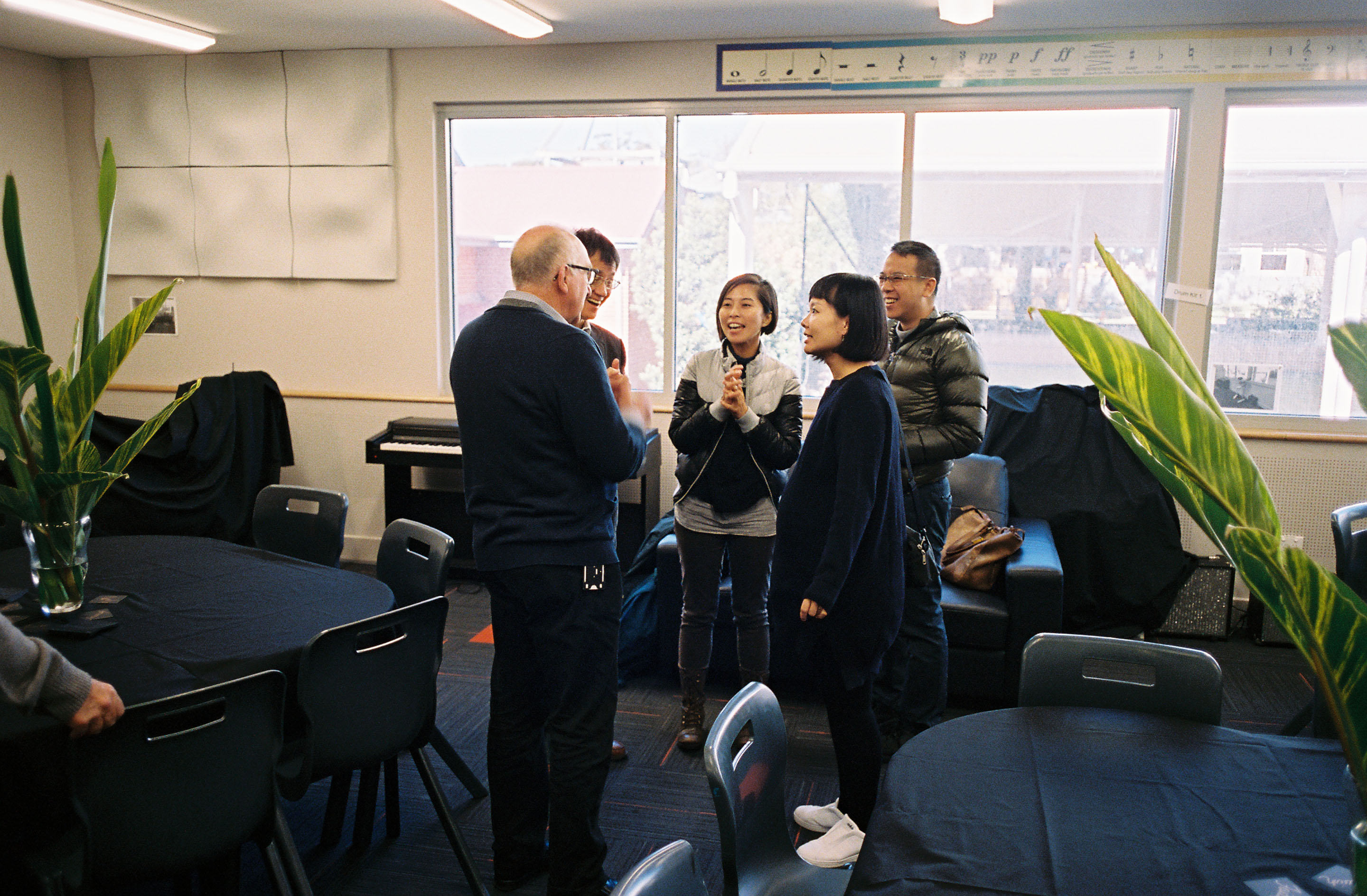 img/1806-australia-newcastle-school-nikon28ti-leicam6-kodak-portra-trix-tmax/tat-tso-1806-australia-newcastle-school-nikon28ti-leicam6-kodak-portra-trix-tmax-16.jpg