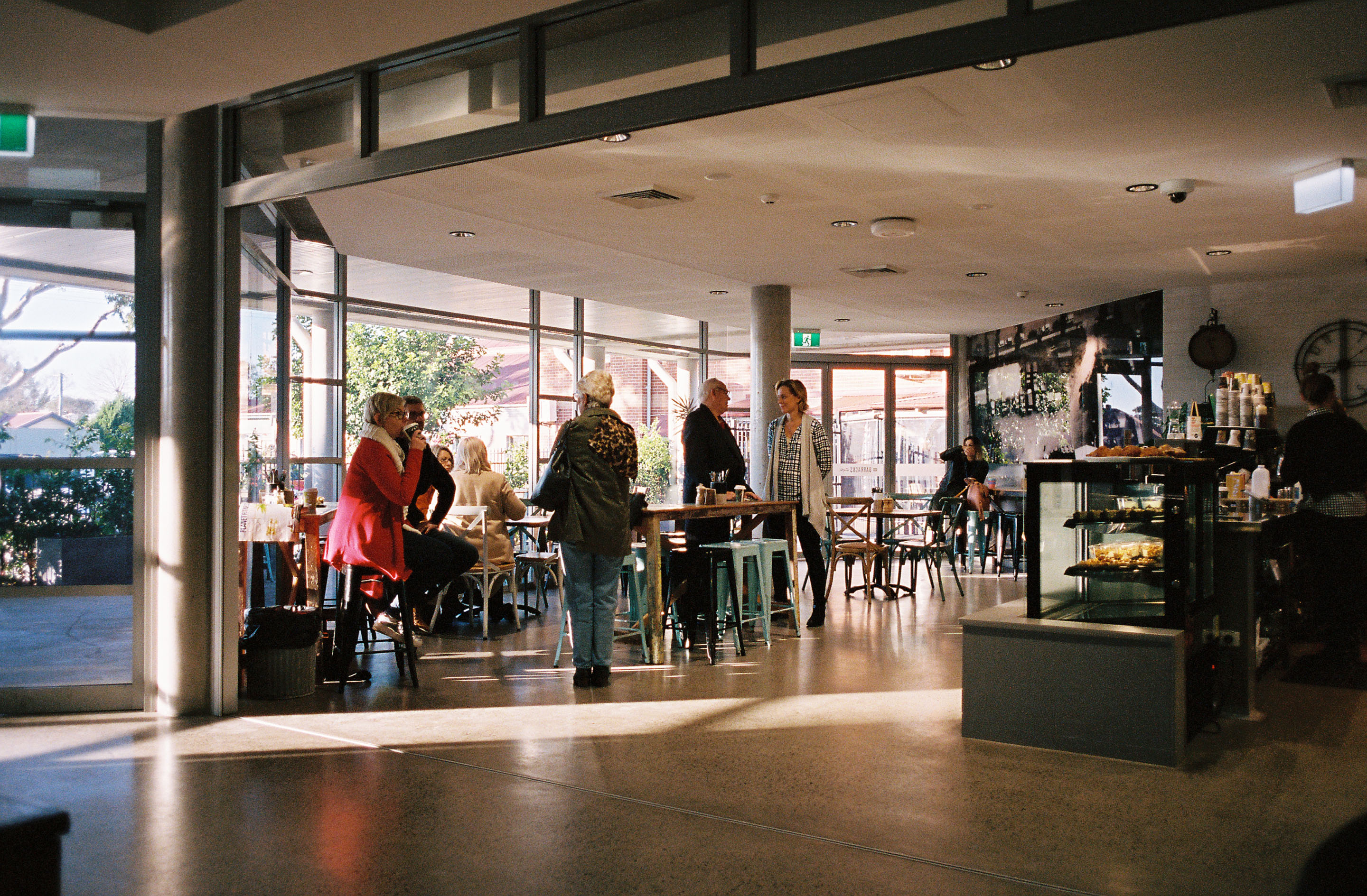 img/1806-australia-newcastle-school-nikon28ti-leicam6-kodak-portra-trix-tmax/tat-tso-1806-australia-newcastle-school-nikon28ti-leicam6-kodak-portra-trix-tmax-17.jpg