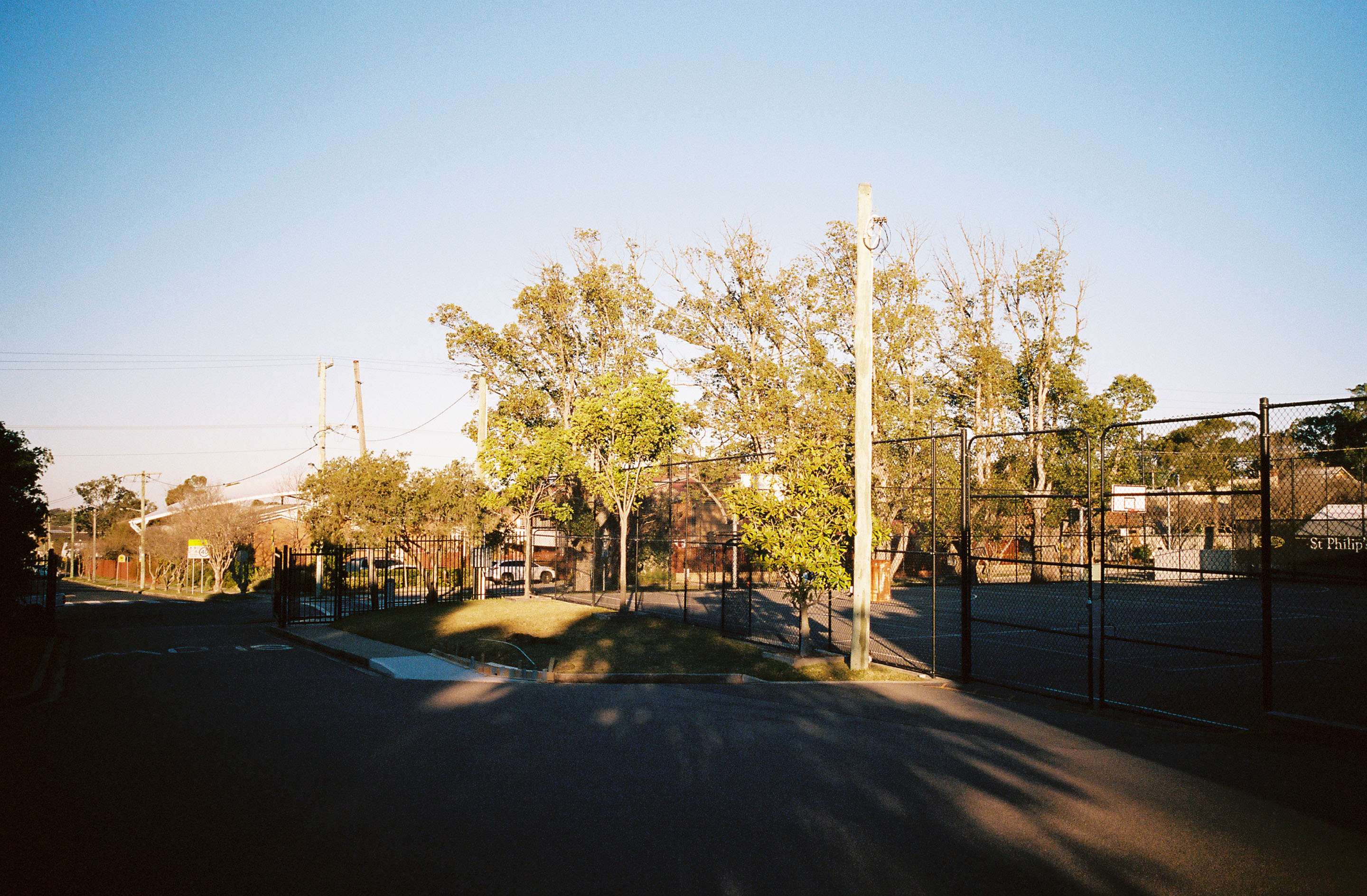 img/1806-australia-newcastle-school-nikon28ti-leicam6-kodak-portra-trix-tmax/tat-tso-1806-australia-newcastle-school-nikon28ti-leicam6-kodak-portra-trix-tmax-22.jpg