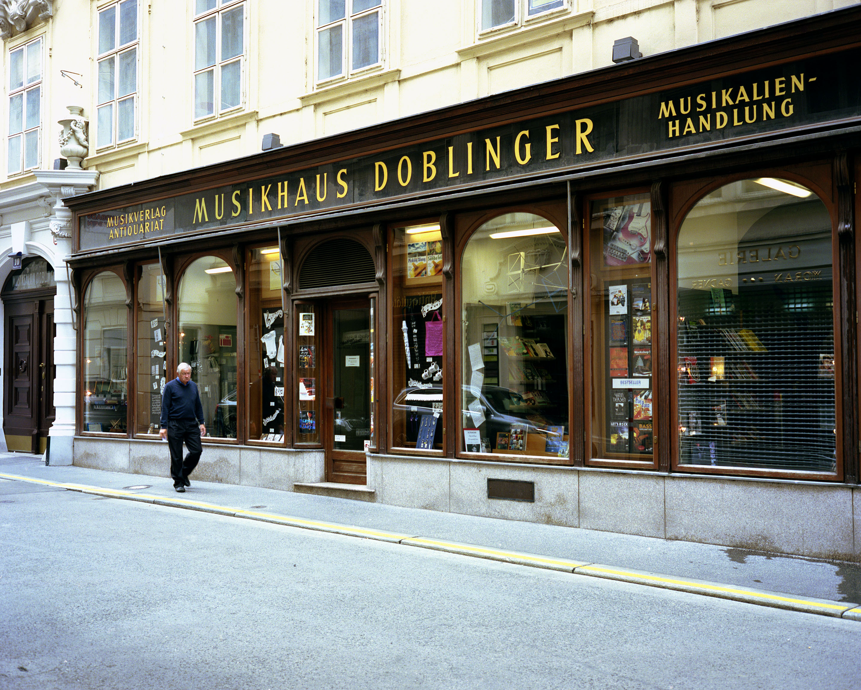 img/1809-austria-vienna-makina67-kodak-portra/1809-austria-vienna-makina67-kodak-portra-03.jpg