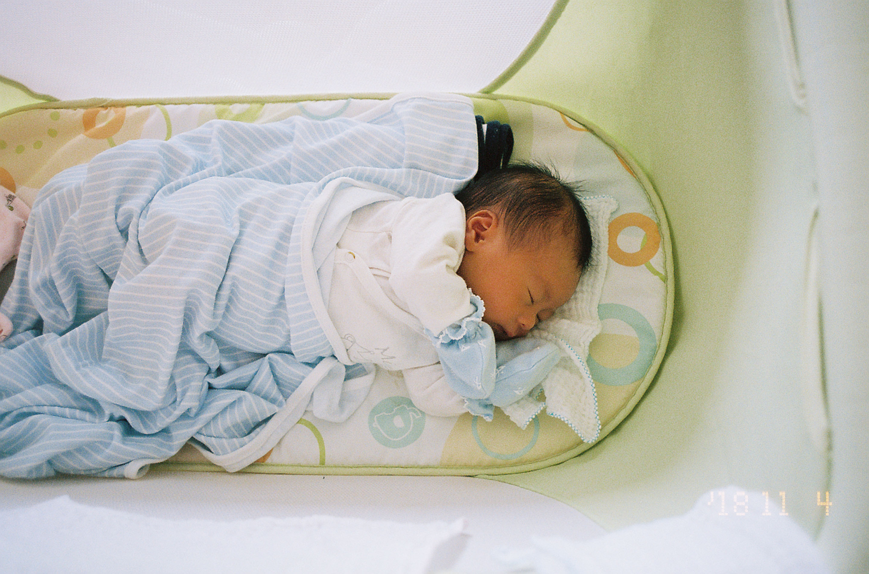 img/1810-hongkong-truman-1stmonth-nikon28ti-contaxt2-kodak-portra/tat-tso-1810-hongkong-truman-1stmonth-nikon28ti-contaxt2-kodak-portra-16.jpg