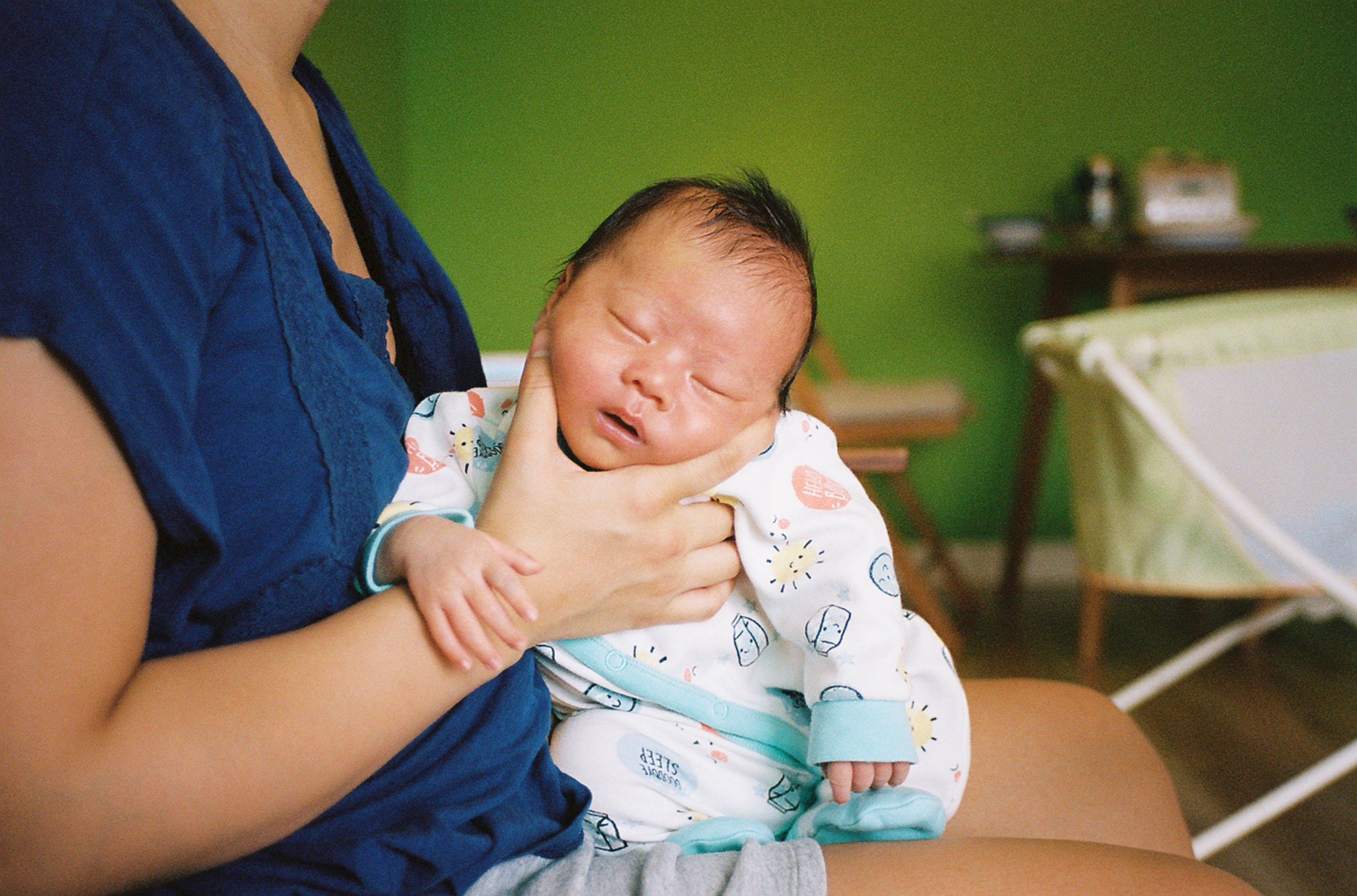 img/1810-hongkong-truman-1stmonth-nikon28ti-contaxt2-kodak-portra/tat-tso-1810-hongkong-truman-1stmonth-nikon28ti-contaxt2-kodak-portra-28.jpg