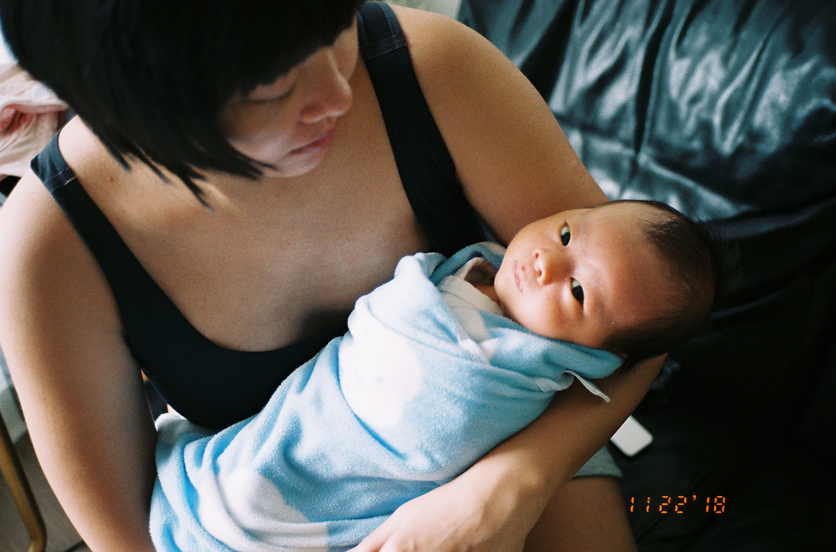 img/1810-hongkong-truman-1stmonth-nikon28ti-contaxt2-kodak-portra/tat-tso-1810-hongkong-truman-1stmonth-nikon28ti-contaxt2-kodak-portra-44.jpg