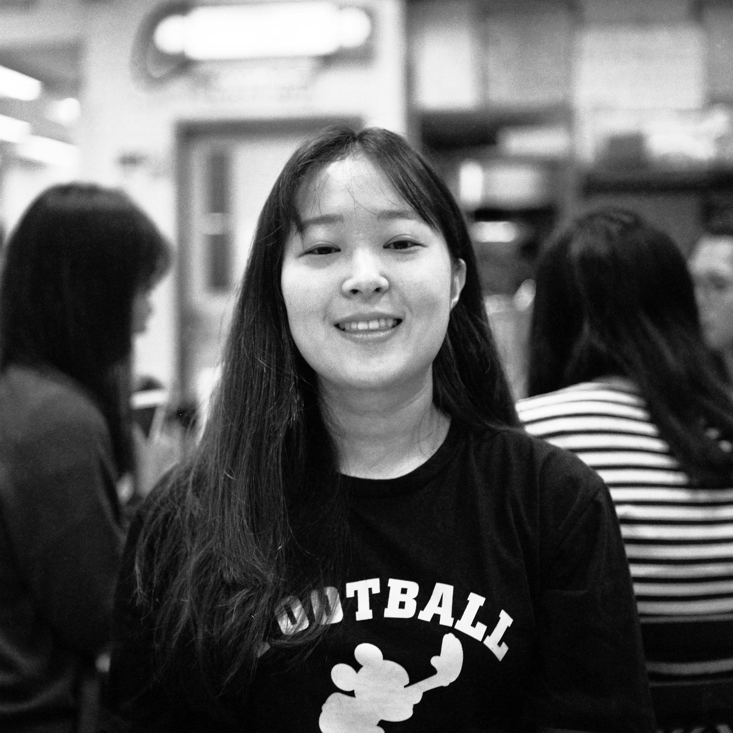 img/1905-HongKong-portraits-rolleicord-kodak-trix400/tat-tso-1905-HongKong-portraits-rolleicord-kodak-trix400-03.jpg