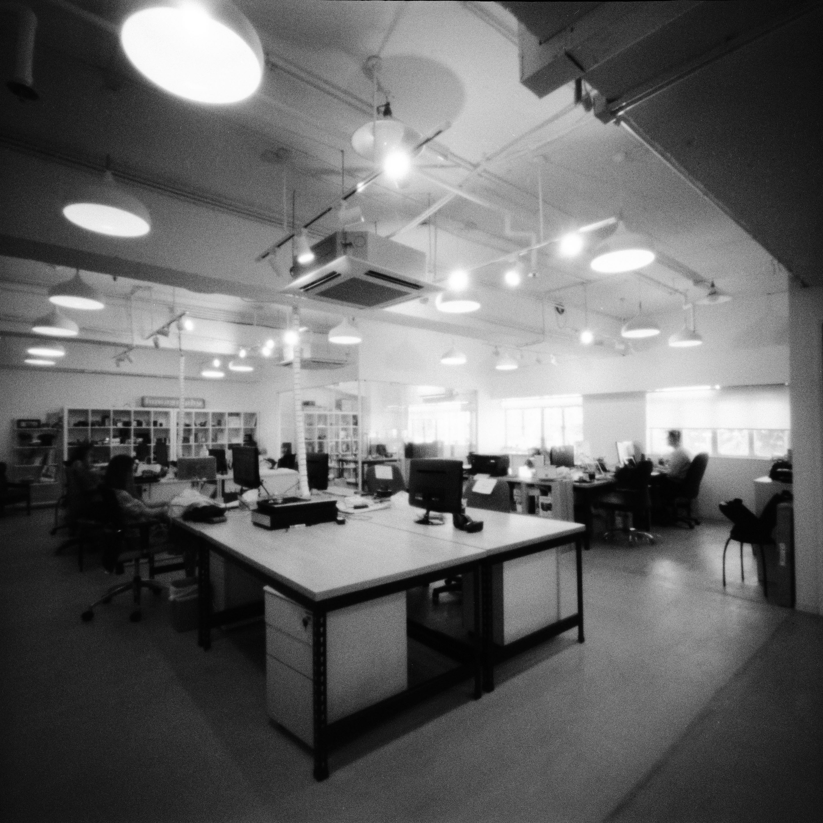 img/2006-hongkong-lomography-office-work-zero200-lomography-400bw/tat-tso-2006-hongkong-lomography-office-work-zero200-lomography-400bw-03.jpg