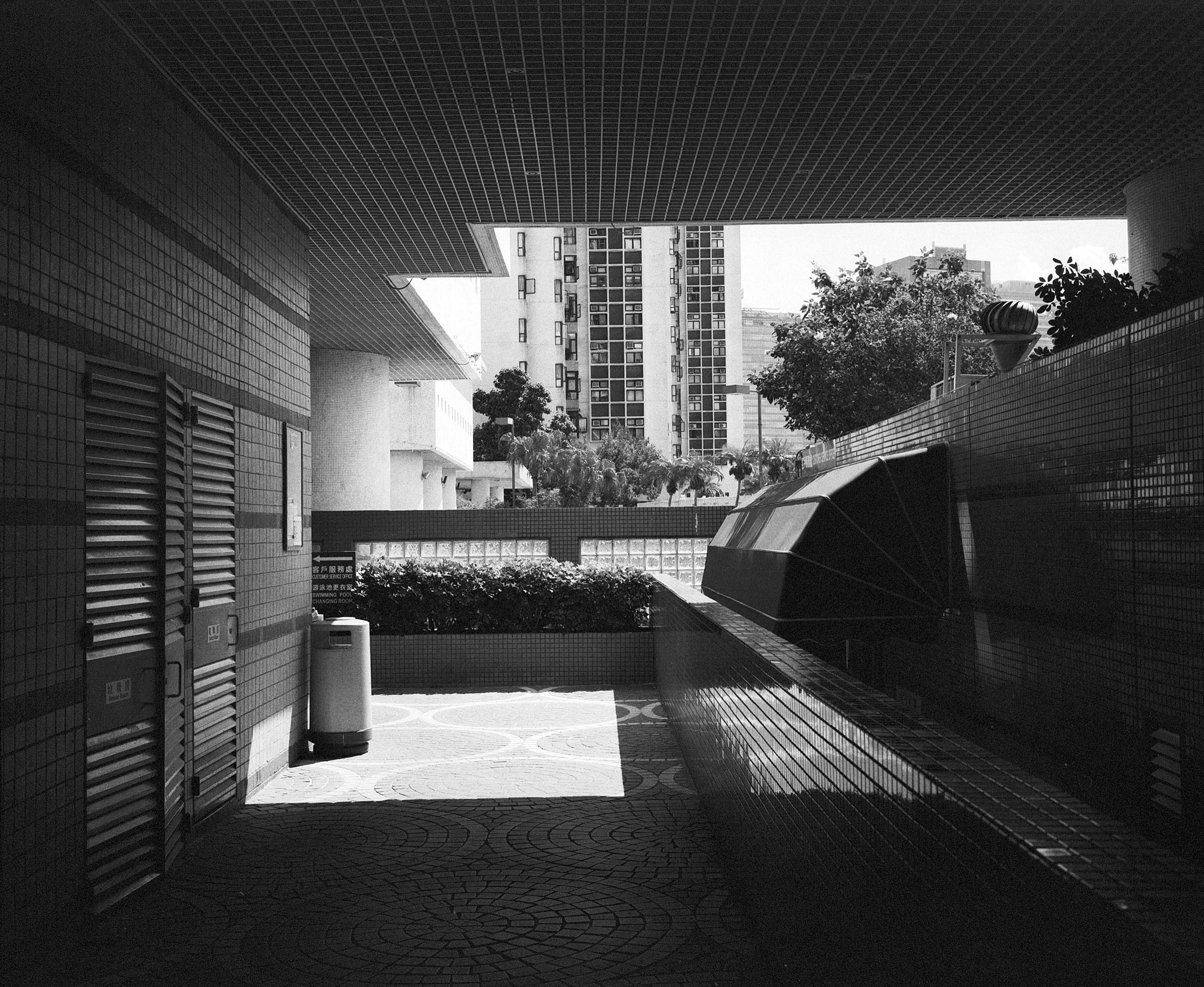 img/2007-hongkong-hongkong-makina67-lomography-400bw/tat-tso-2007-hongkong-hongkong-makina67-lomography-400bw-08.jpg