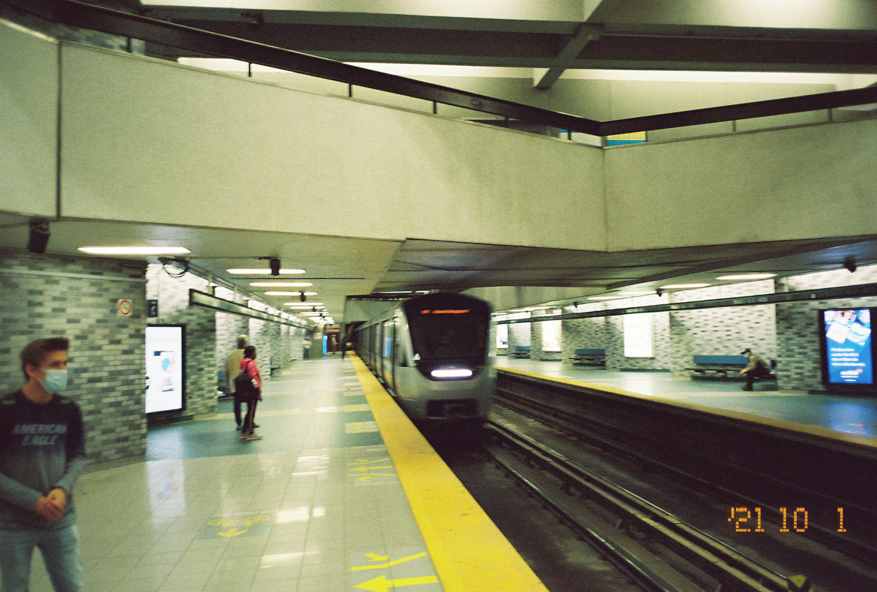 img/2110-canada-montreal-nikon28ti-lomography-400cn/tat-tso-2110-canada-montreal-nikon28ti-lomography-400cn-18.jpg