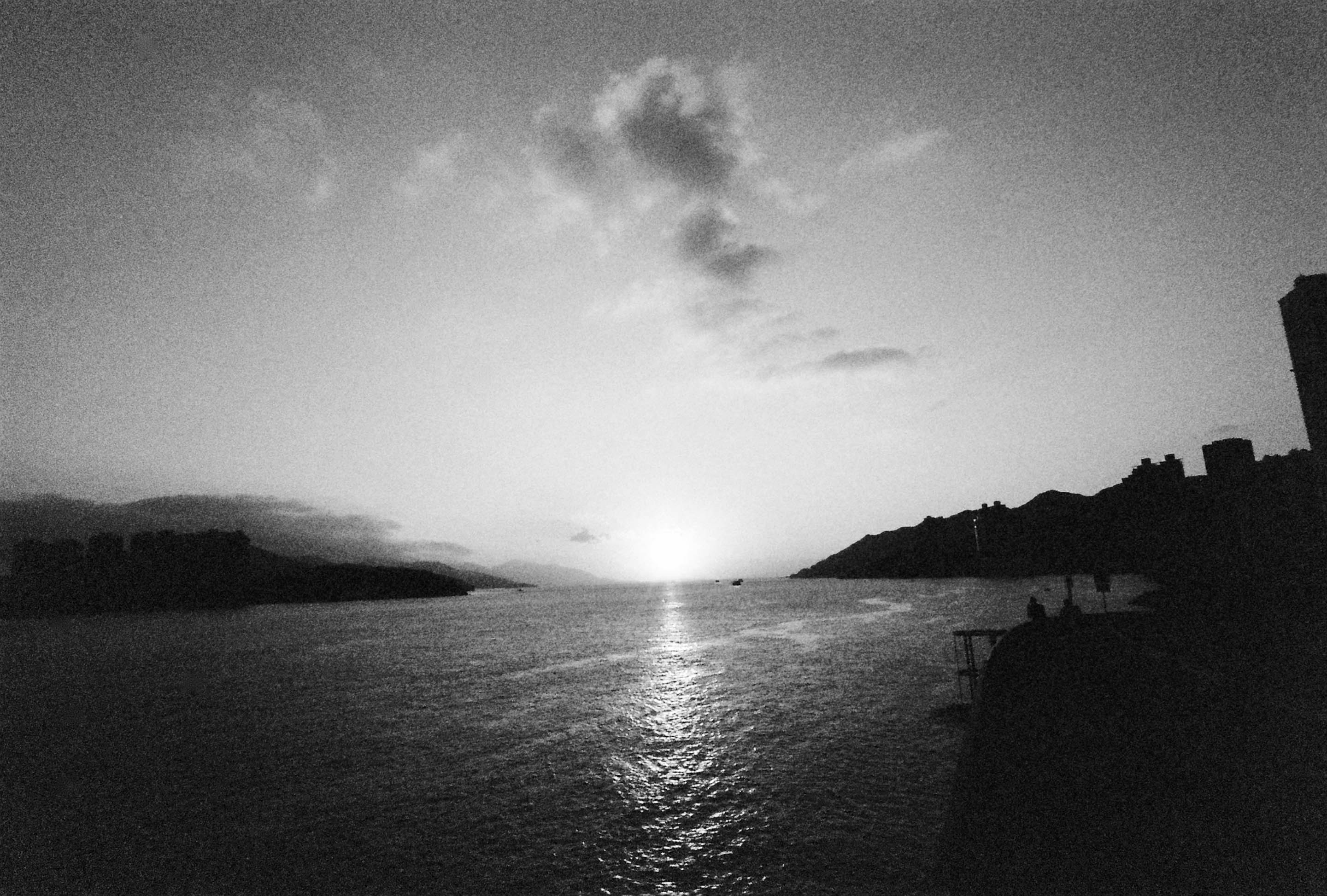 img/2112-hongkong-december-castle-peak-road-ngongping360-leicam2-atoll-kodaktrix400/tat-tso-2112-hongkong-december-castle-peak-road-ngongping360-leicam2-atoll-kodaktrix400-06.jpg