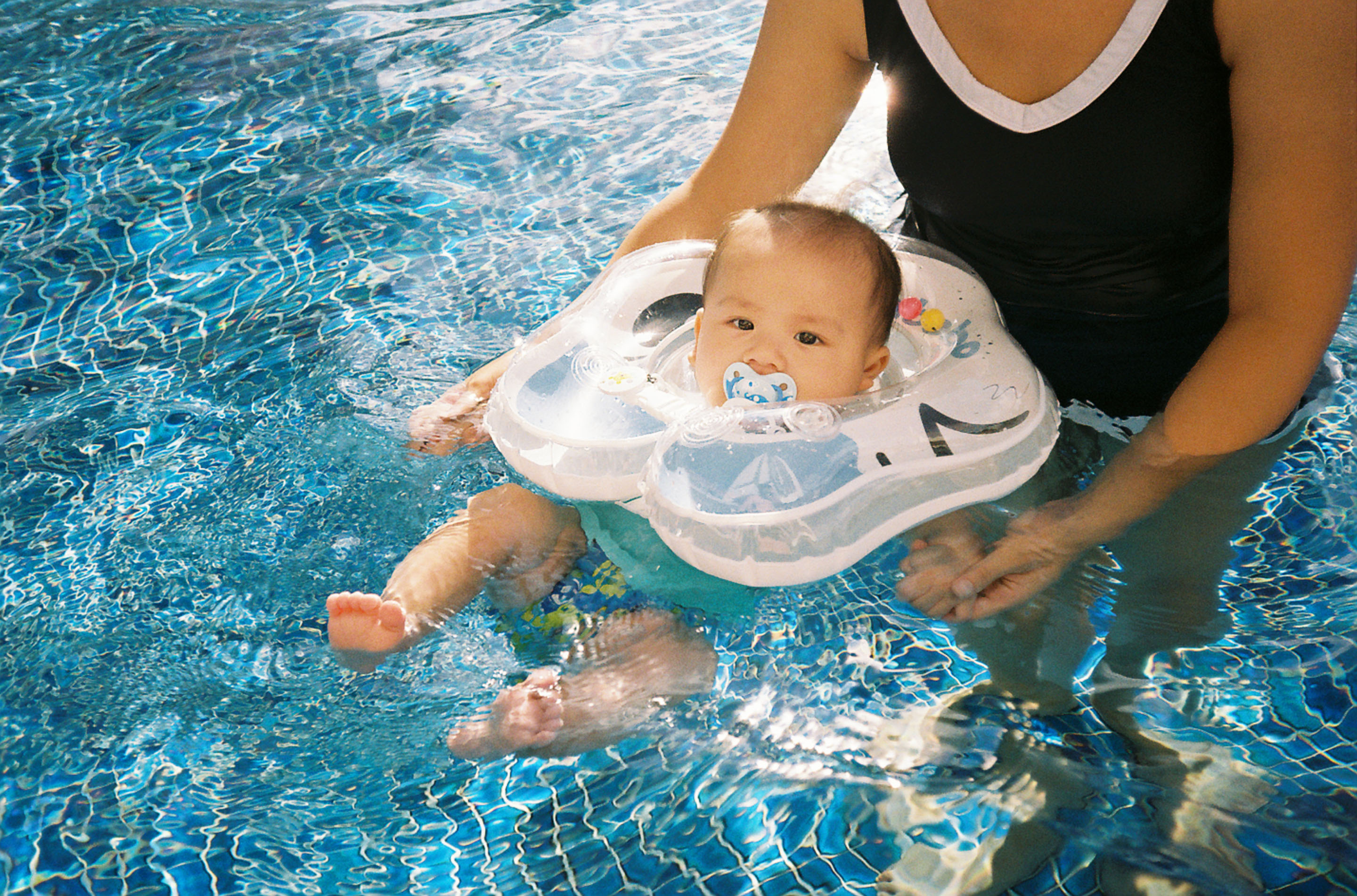 img/2208-hongkong-swimming-season-canonautoboyd5-kodakimagepro100/tat-tso-2208-hongkong-swimming-season-canonautoboyd5-kodakimagepro100-01.jpg