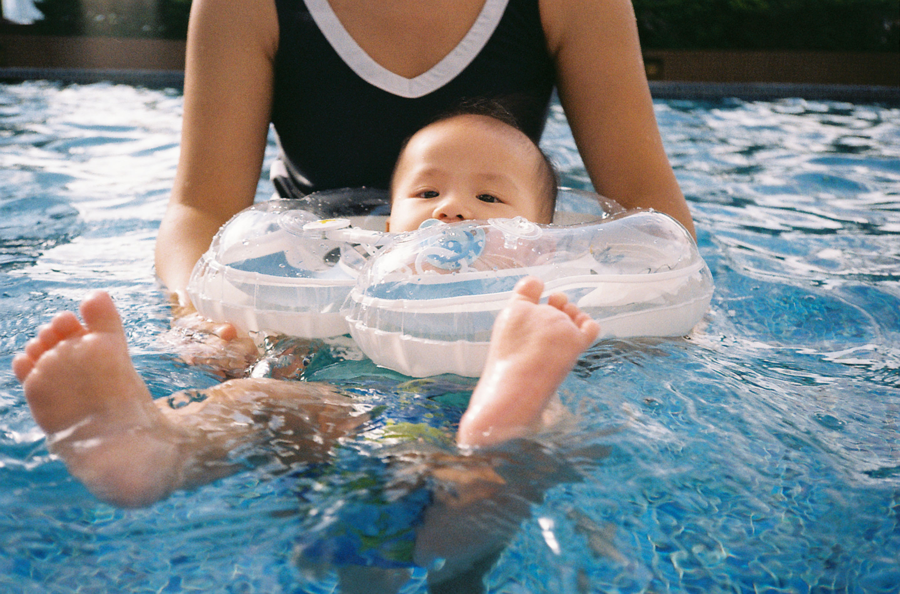 img/2208-hongkong-swimming-season-canonautoboyd5-kodakimagepro100/tat-tso-2208-hongkong-swimming-season-canonautoboyd5-kodakimagepro100-03.jpg