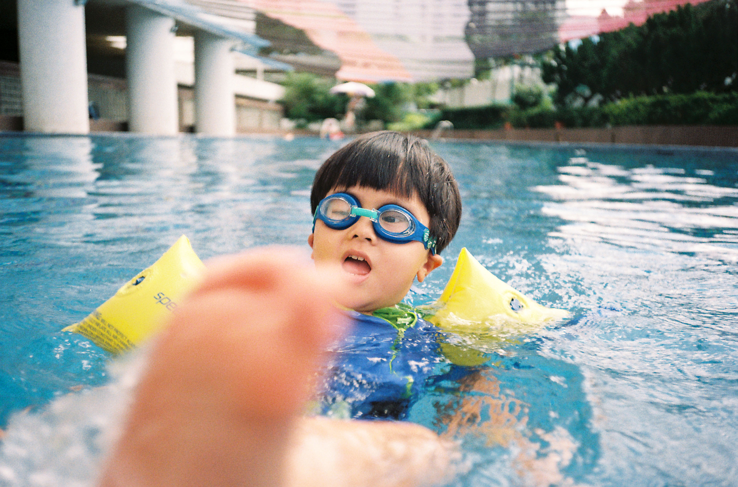 img/2208-hongkong-swimming-season-canonautoboyd5-kodakimagepro100/tat-tso-2208-hongkong-swimming-season-canonautoboyd5-kodakimagepro100-15.jpg