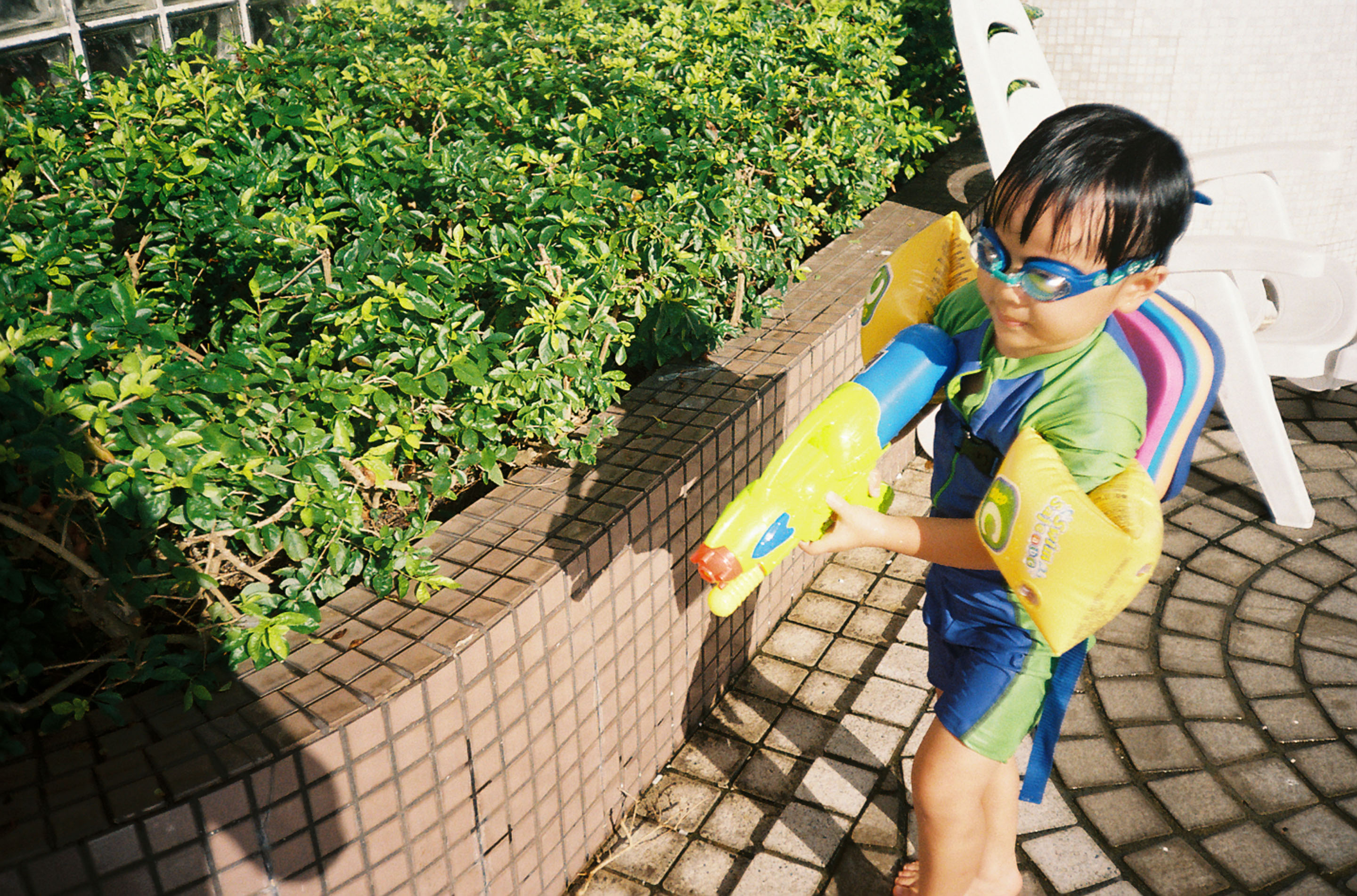 img/2208-hongkong-swimming-season-canonautoboyd5-kodakimagepro100/tat-tso-2208-hongkong-swimming-season-canonautoboyd5-kodakimagepro100-18.jpg