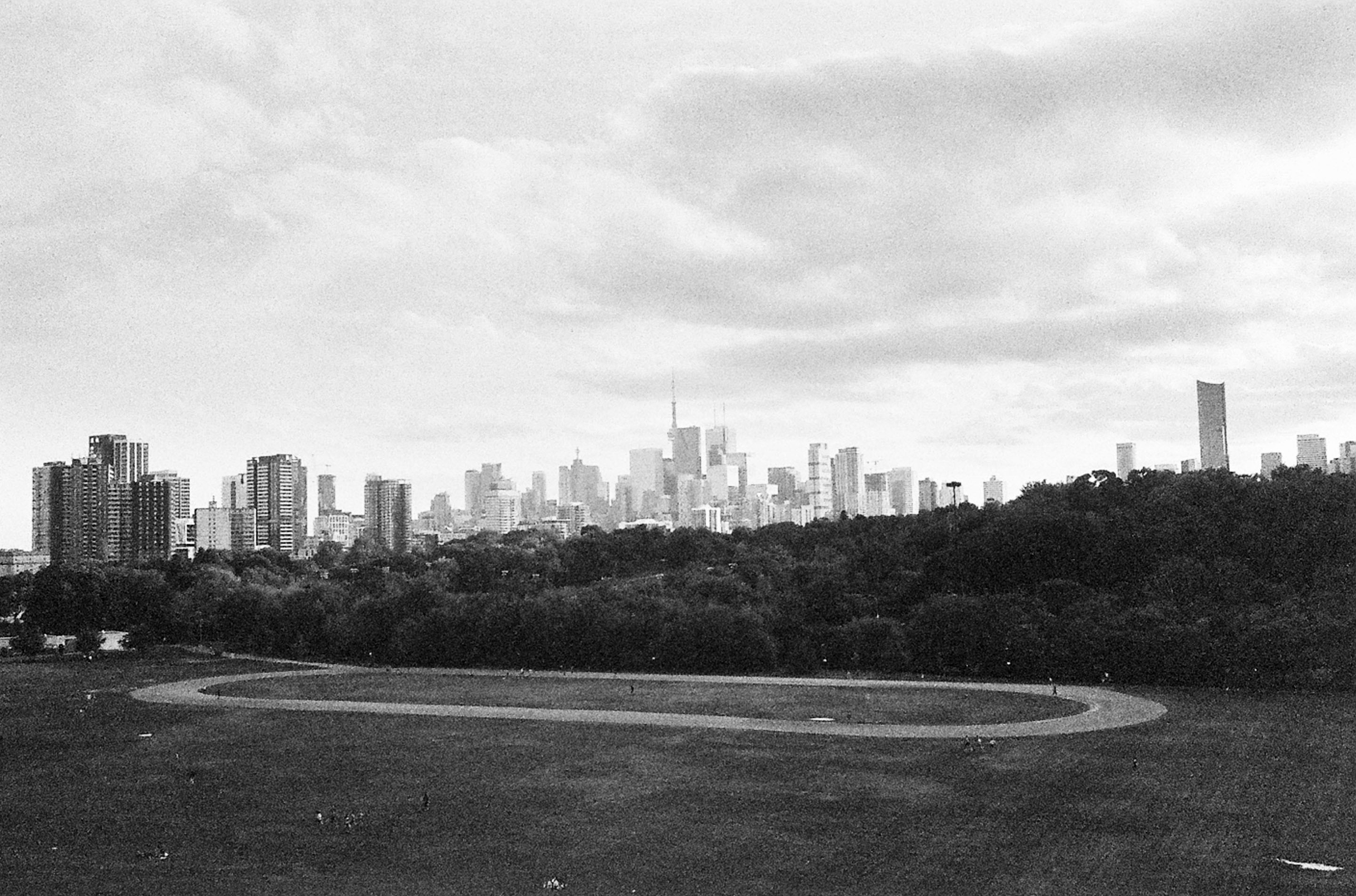 img/2209-toronto-leicam2-summicron35mmasph-kodaktrix400/tat-tso-2209-toronto-leicam2-summicron35mmasph-kodaktrix400-24.jpg